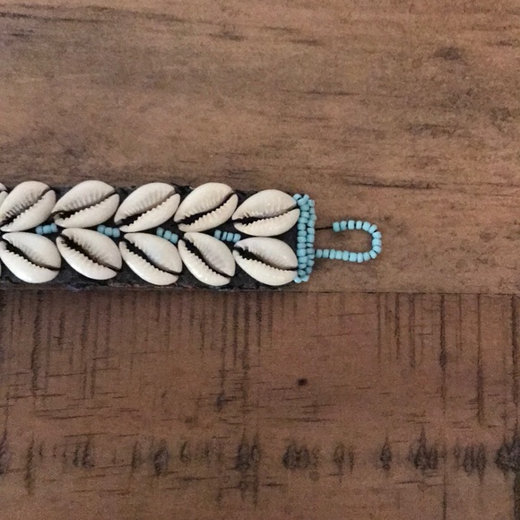 Shell bracelet - Picture 4 of 4